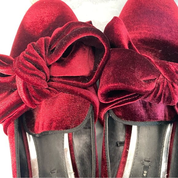 Zara Basics Burgundy Red Velvet Loafers Bow Flats Size 40 - Picture 8 of 11